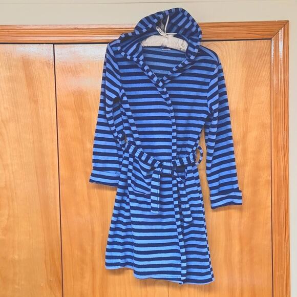 Leveret light blue and navy fleece robe with 2 pockets and belt - Picture 1 of 3